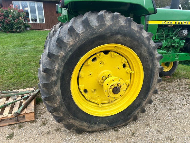 john-deere-4430-image-7