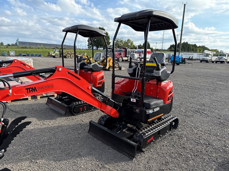 #1071-•-2026-tpm-18hh-mini-excavator-image-9