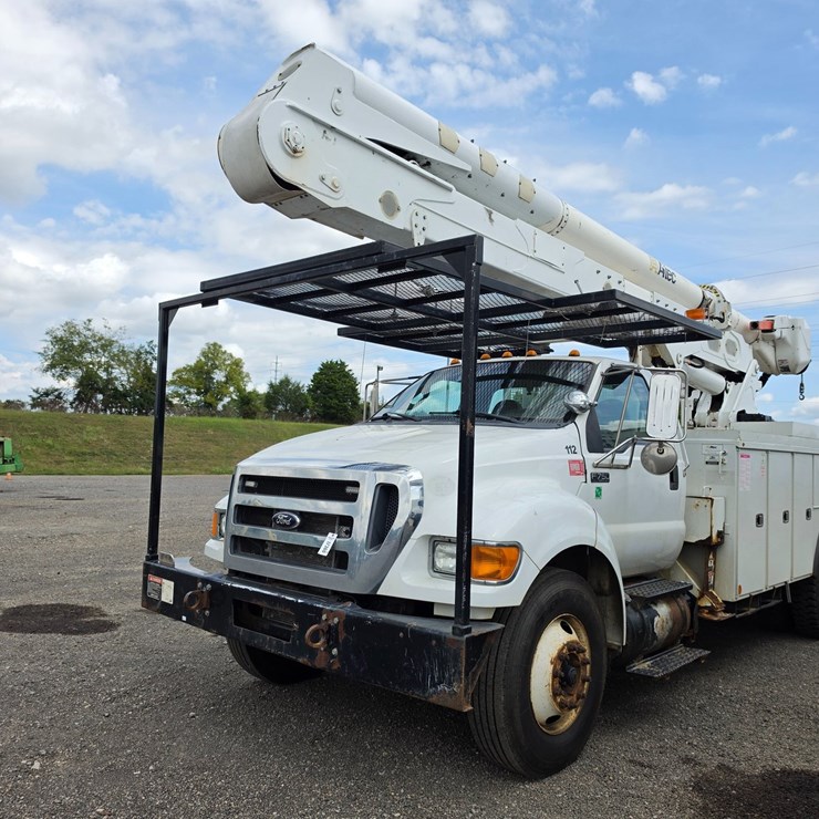 2012 FORD F750