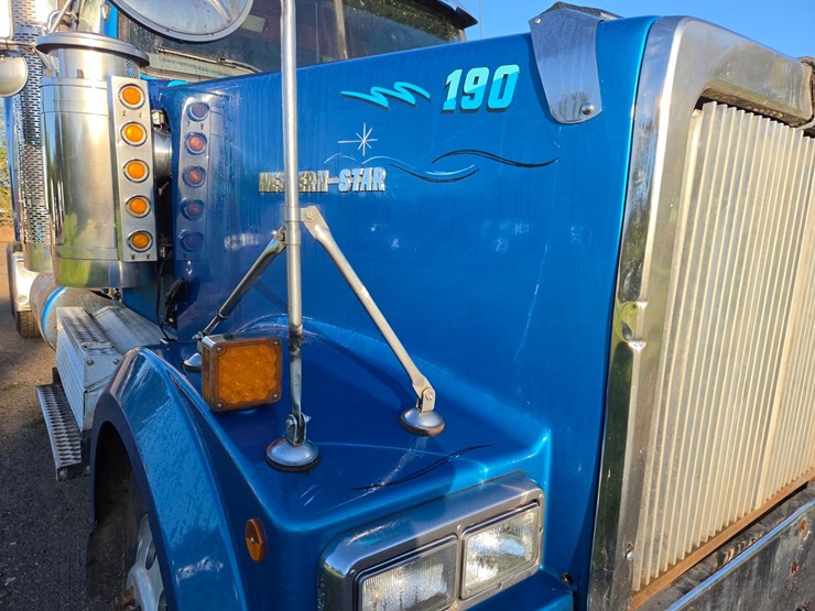 2001-western-star-4964ex-image-12