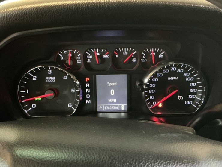 2014-chevrolet-silverado-1500-image-17