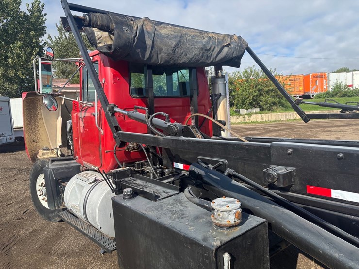 mack-rd688s-image-78