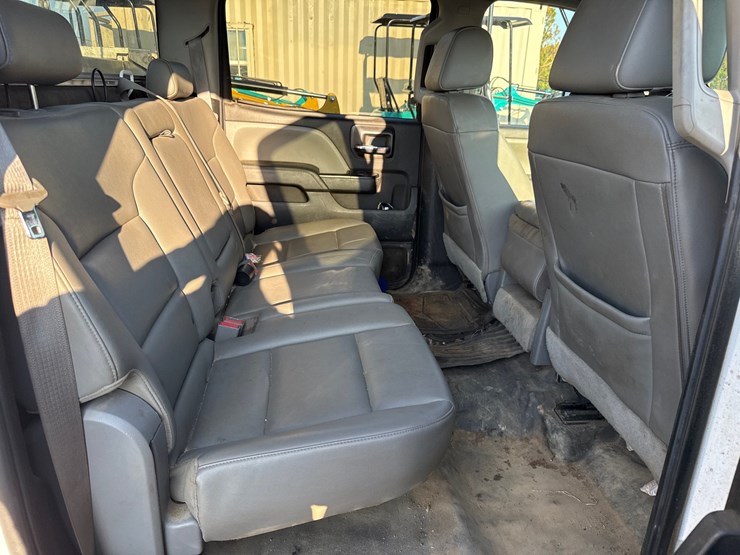 2016-chevrolet-2500-image-9