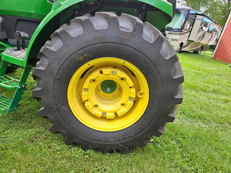 john-deere-4066m-image-45