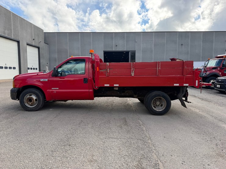 2006-ford-f350-xl-image-2