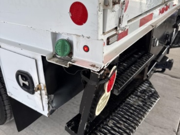2019-ford-f550-image-9