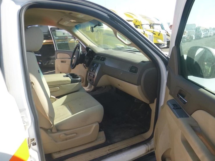 2014-chevrolet-tahoe-image-6