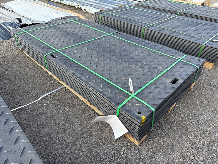 #1030-•-qty(12)-4'-x-8'-ground-protection-mats-image-1