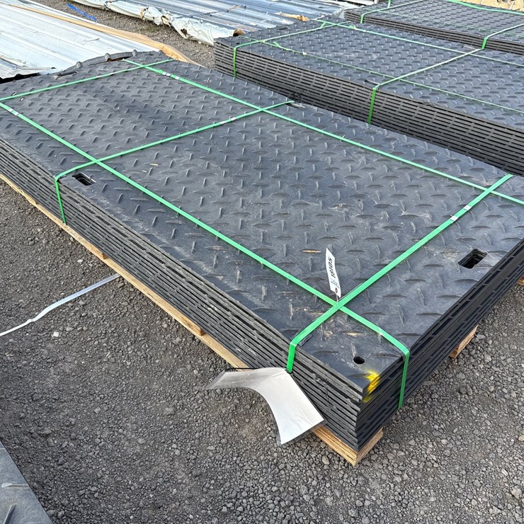 #1030 • QTY(12) 4' X 8' GROUND PROTECTION MATS