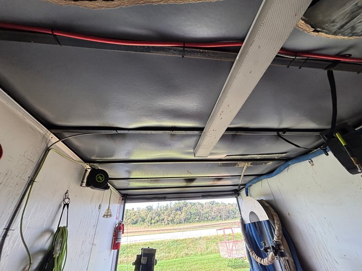 #1321-•-2021-diamond-cargo-enclosed-trailer-with-spray-foam-business-equipment-(no-title)-image-72
