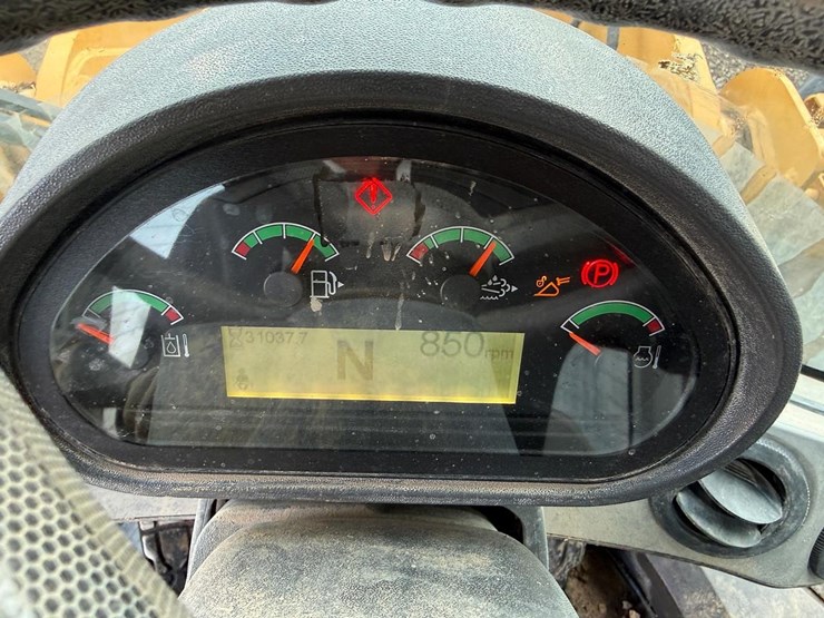 2017-caterpillar-930m-image-24