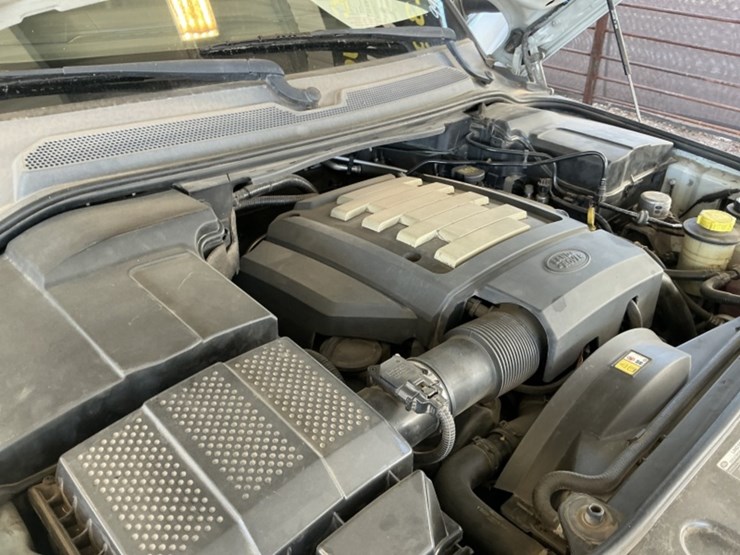 2008-land-rover-range-rover-sport-image-12