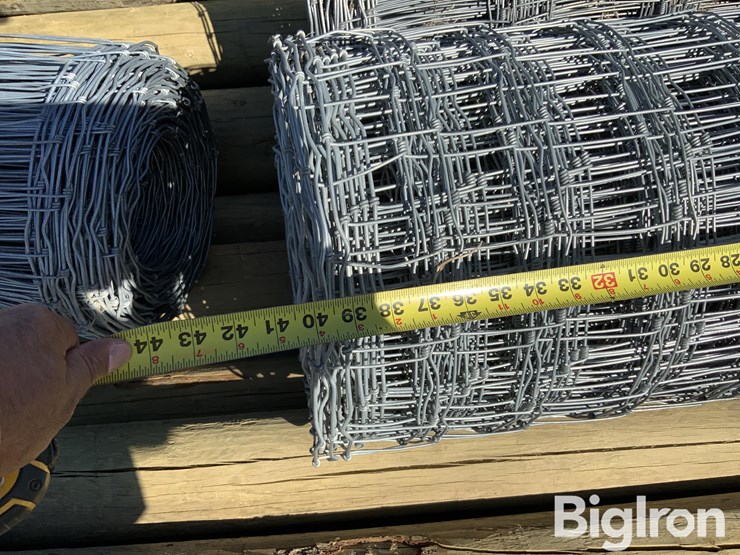 wood-posts-&-hinge-joint-wire-image-13