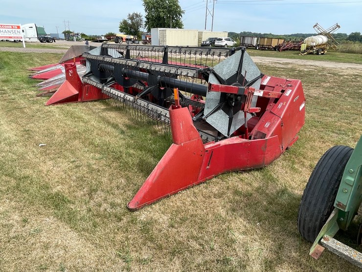 case-ih-820-image-1
