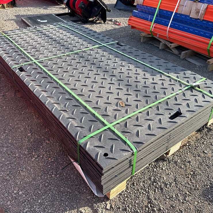 #1038 • QTY(12) 4' X 8' GROUND PROTECTION MATS