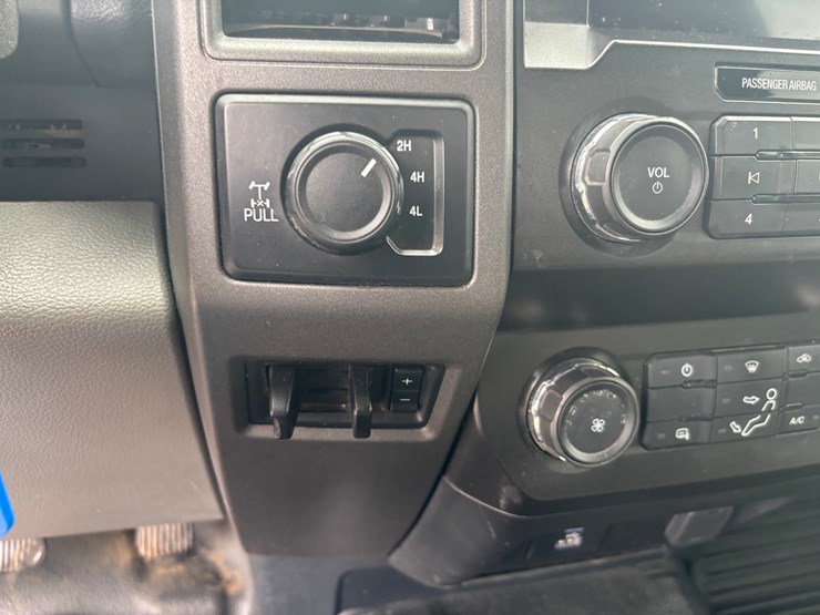 2022-ford-f250-image-45