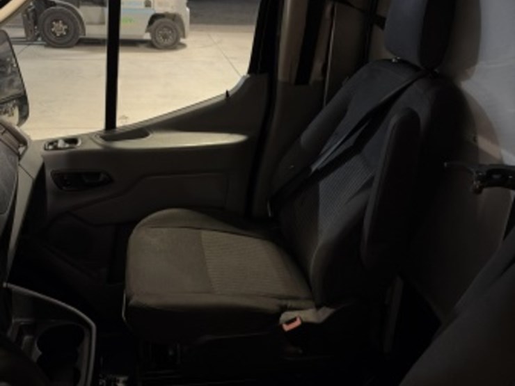 2018-ford-transit-image-25