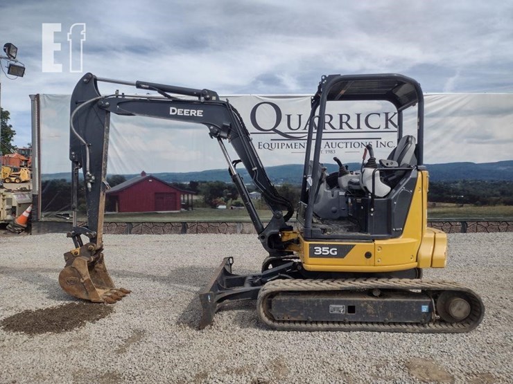 2021-deere-35g-image-1