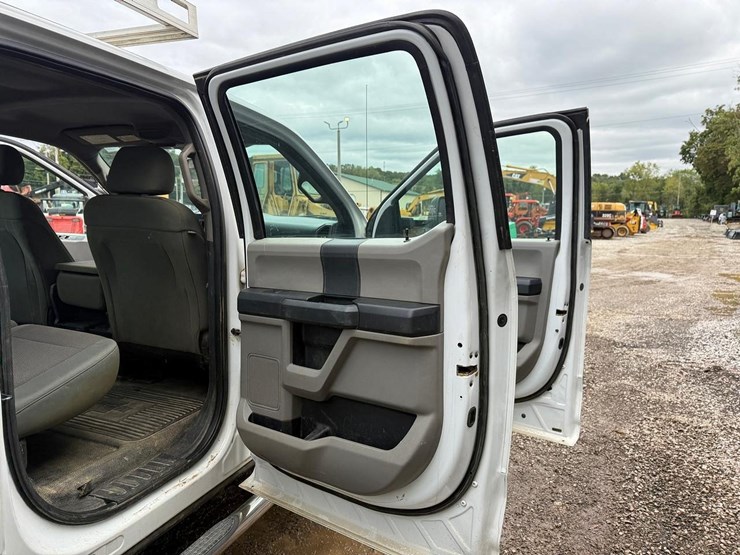 2017-ford-f350-image-14