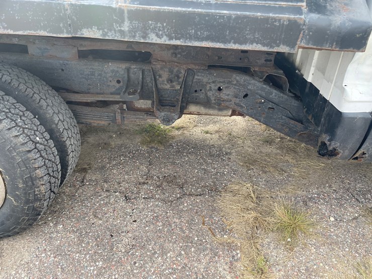 1997-chevrolet-3500-image-16