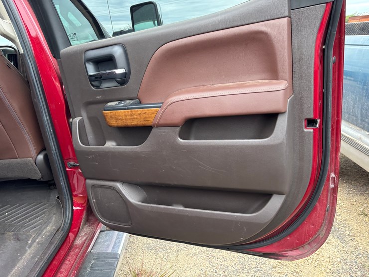 2019-chevrolet-silverado-3500hd-image-52