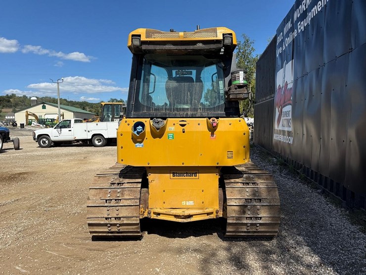 2016-caterpillar-d5k2-lgp-image-3
