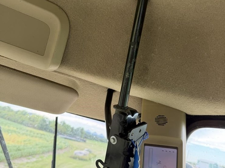 2009-john-deere-9770-sts-image-77
