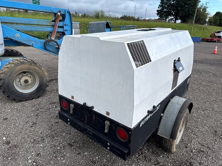 #2077-•-2017-rotair-toable-air-compressor-image-8
