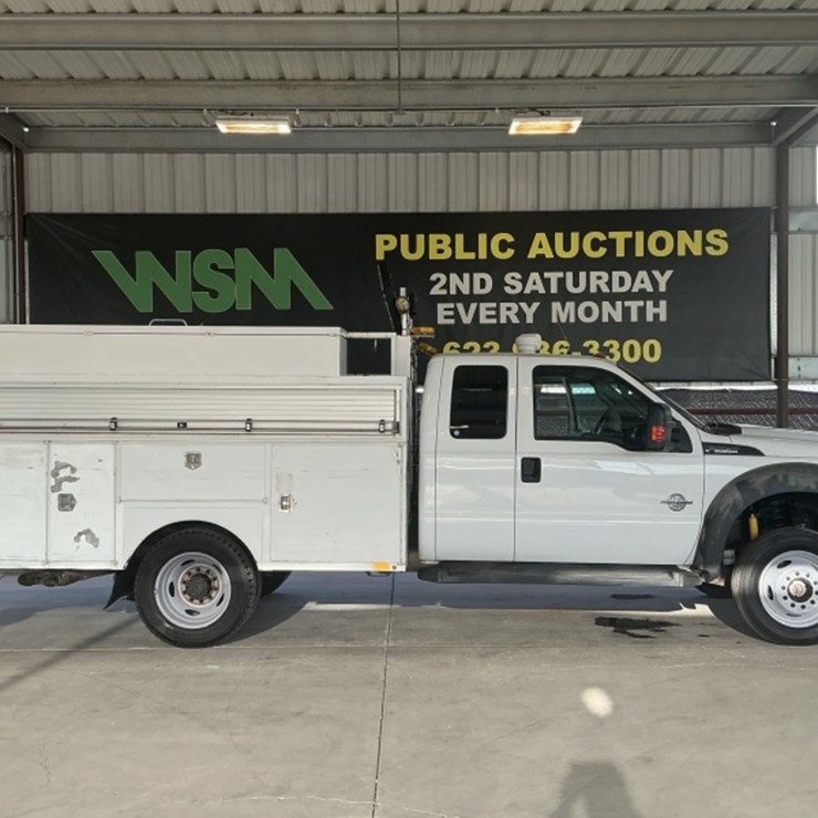 2015 FORD F550