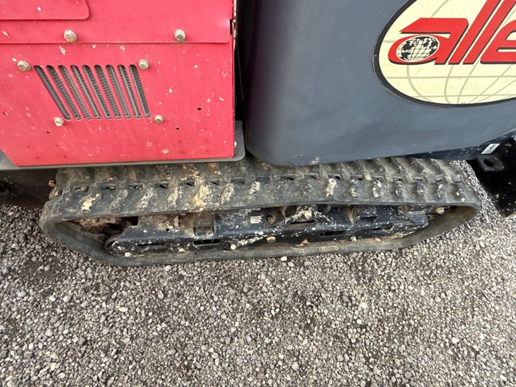 #2079-•-allen-at16-track-mud-buggy-image-3