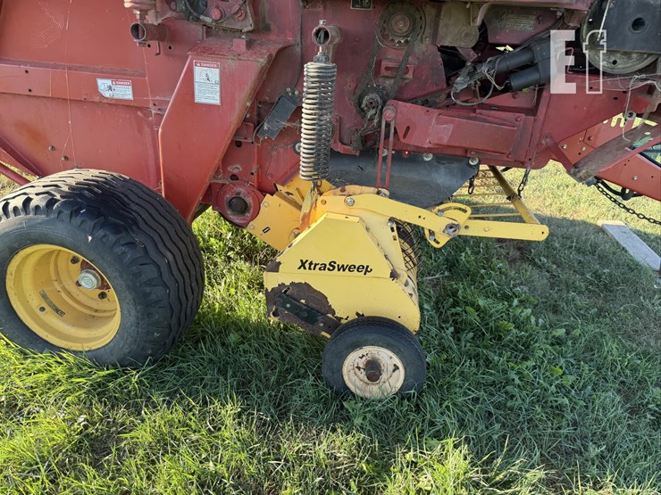 new-holland-br7090-image-32