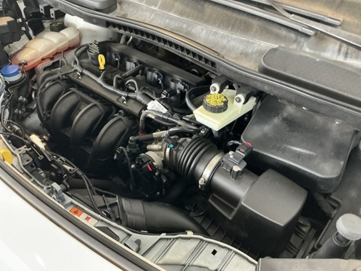 2015-ford-transit-connect-image-13