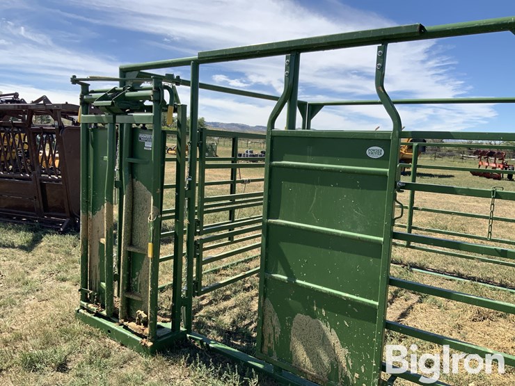 powder-river-calving-pen-w/self-catch-head-catch-image-15