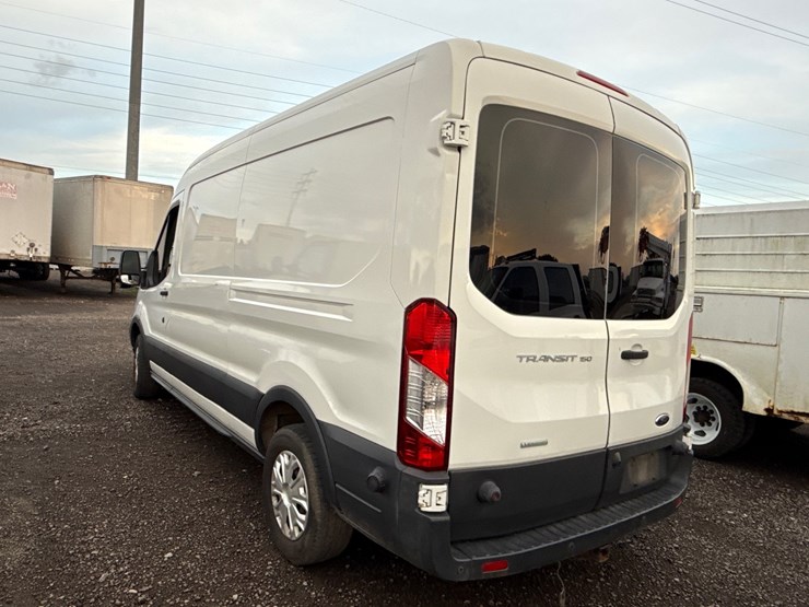 2016-ford-transit-image-12