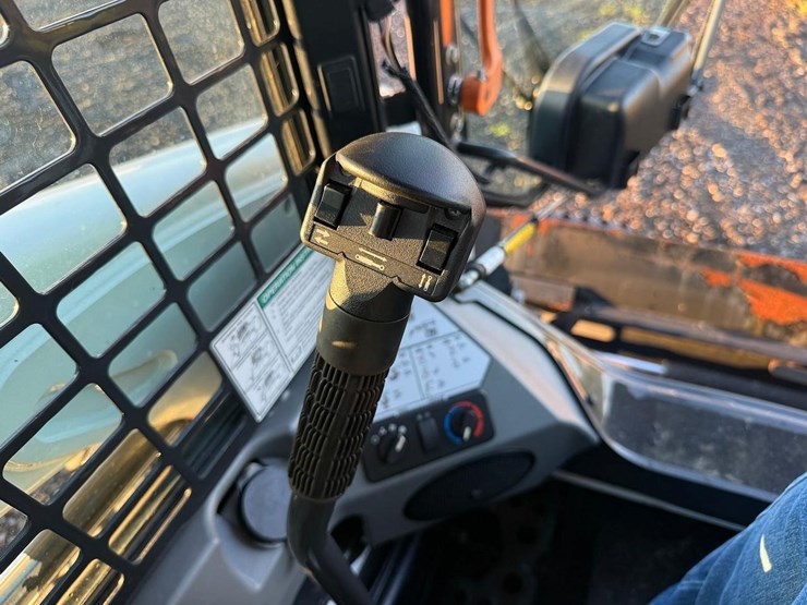 2018-bobcat-s550-image-20