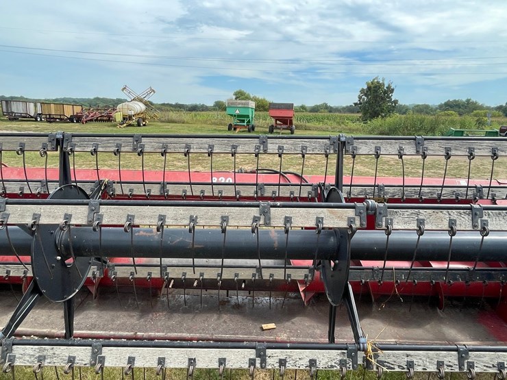case-ih-820-image-14