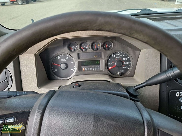2009-ford-f550-image-17