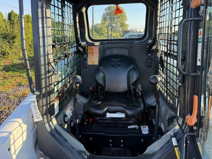 2018-bobcat-s550-image-16