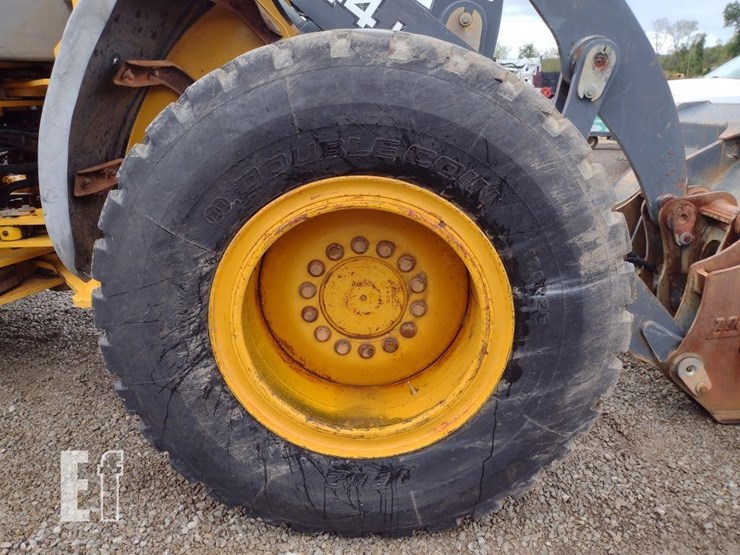2006-deere-444j-image-30