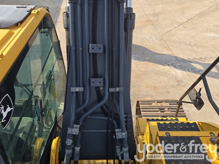 2019-deere-210g-lc-image-54