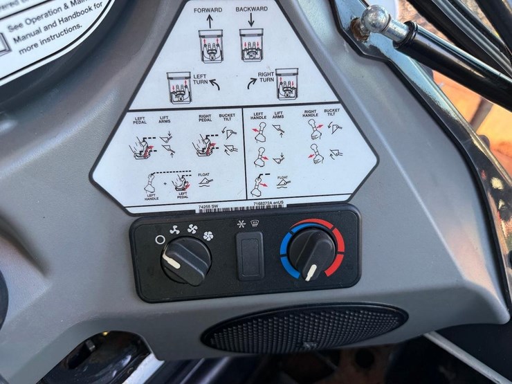 2018-bobcat-s550-image-17