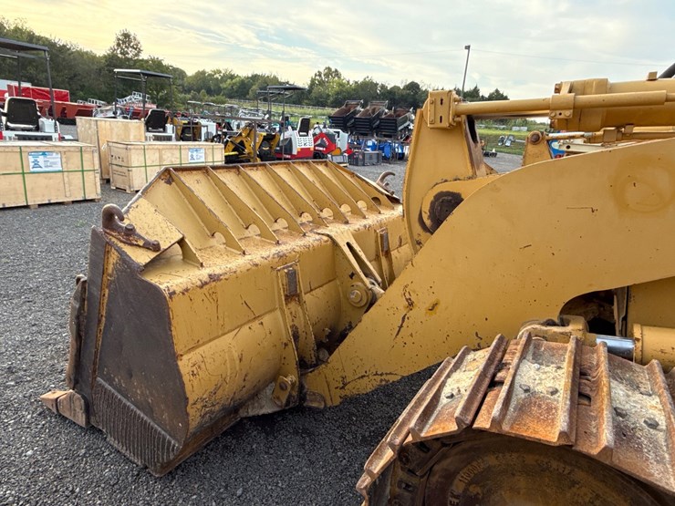 2002-caterpillar-953c-image-10