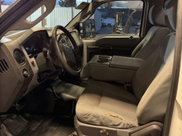 2014-ford-f250-image-27