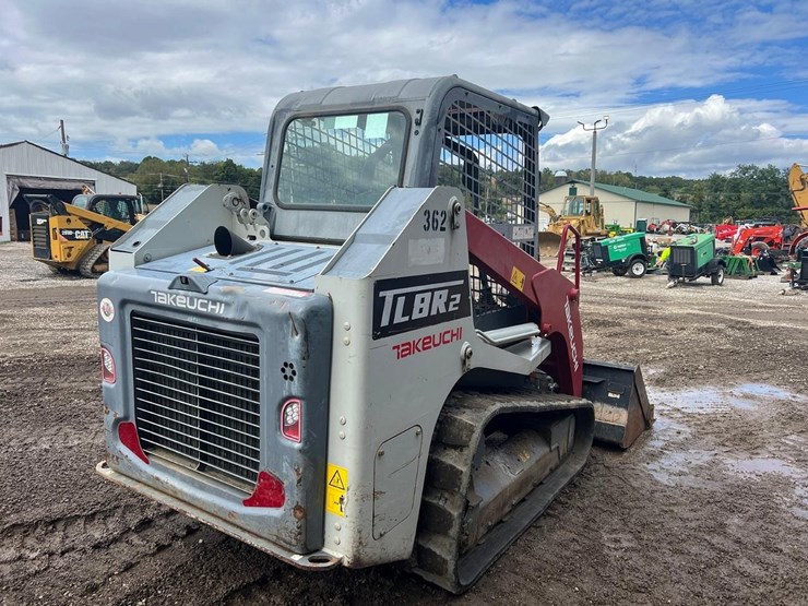 2021-takeuchi-tl8-image-7