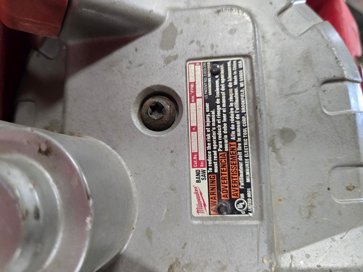 #9719-•-milwaukee-deep-cut-portable-band-saw-image-6