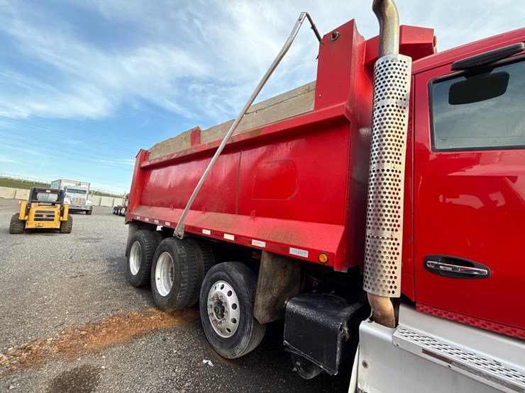 2016-kenworth-t880-image-4