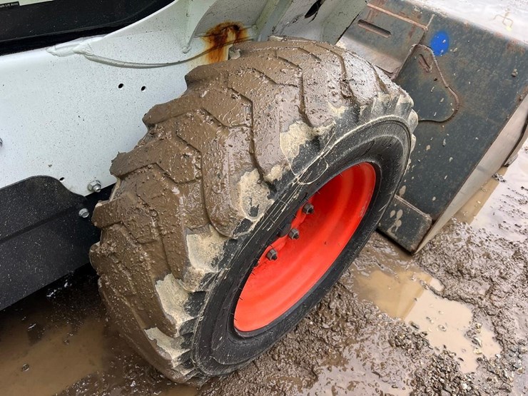 2018-bobcat-s570-image-18