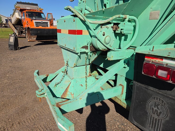 #3410-•-1974-oshkosh-p2025-1e1-plow-truck-image-28