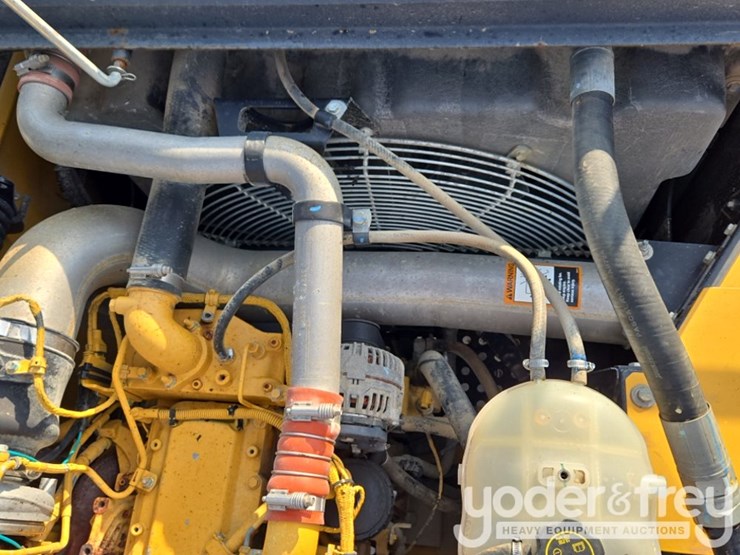 2019-deere-210g-lc-image-60