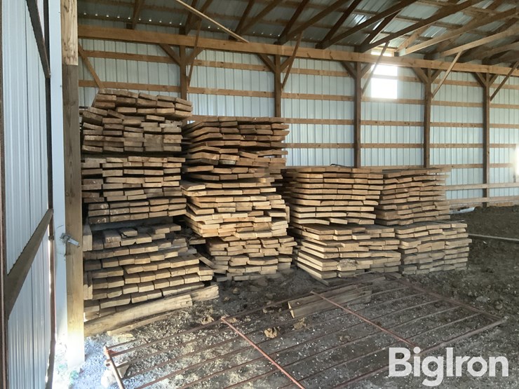 rough-cut-lumber-image-5